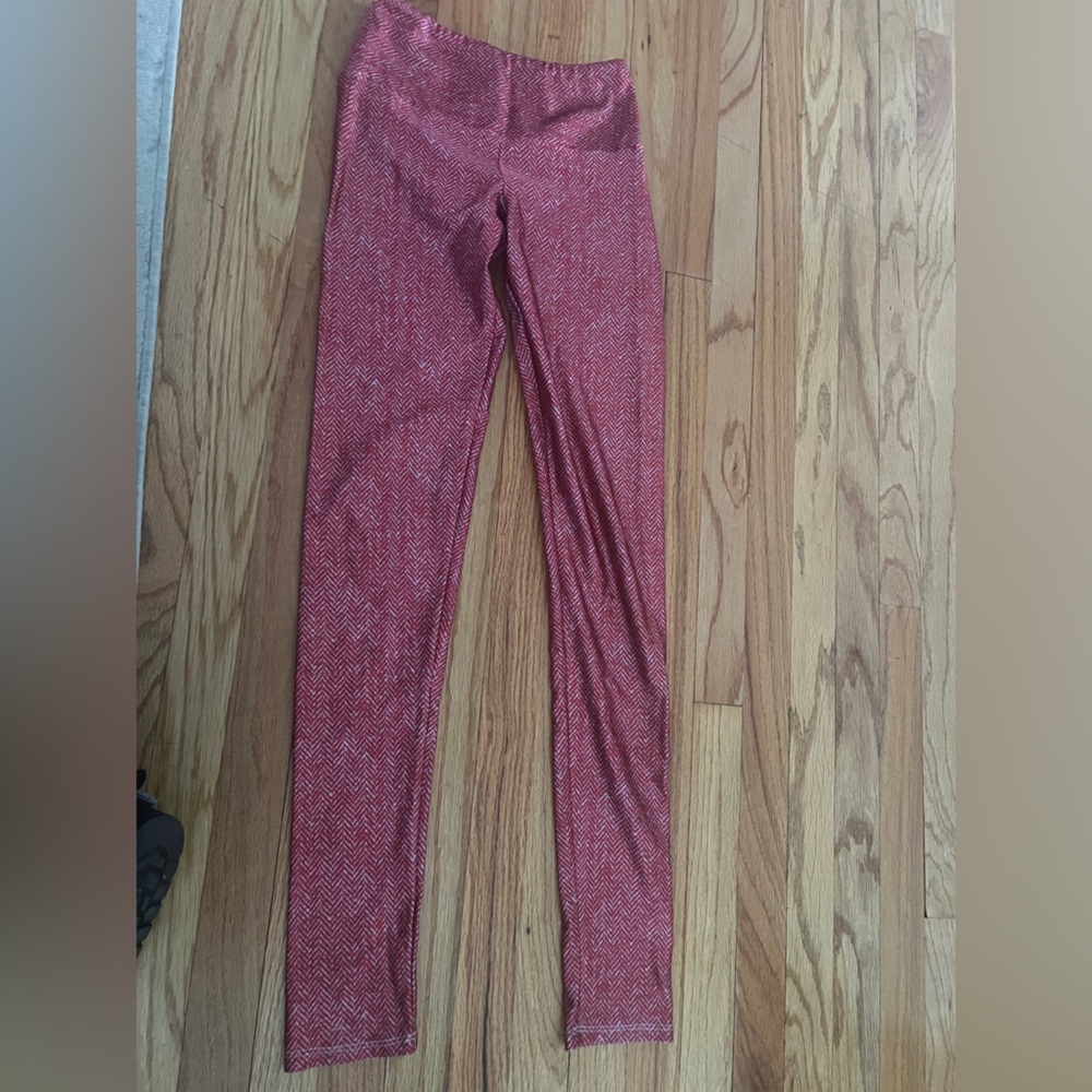 Goldsheep leggings

Workout legging still in great condition

Smoke free home